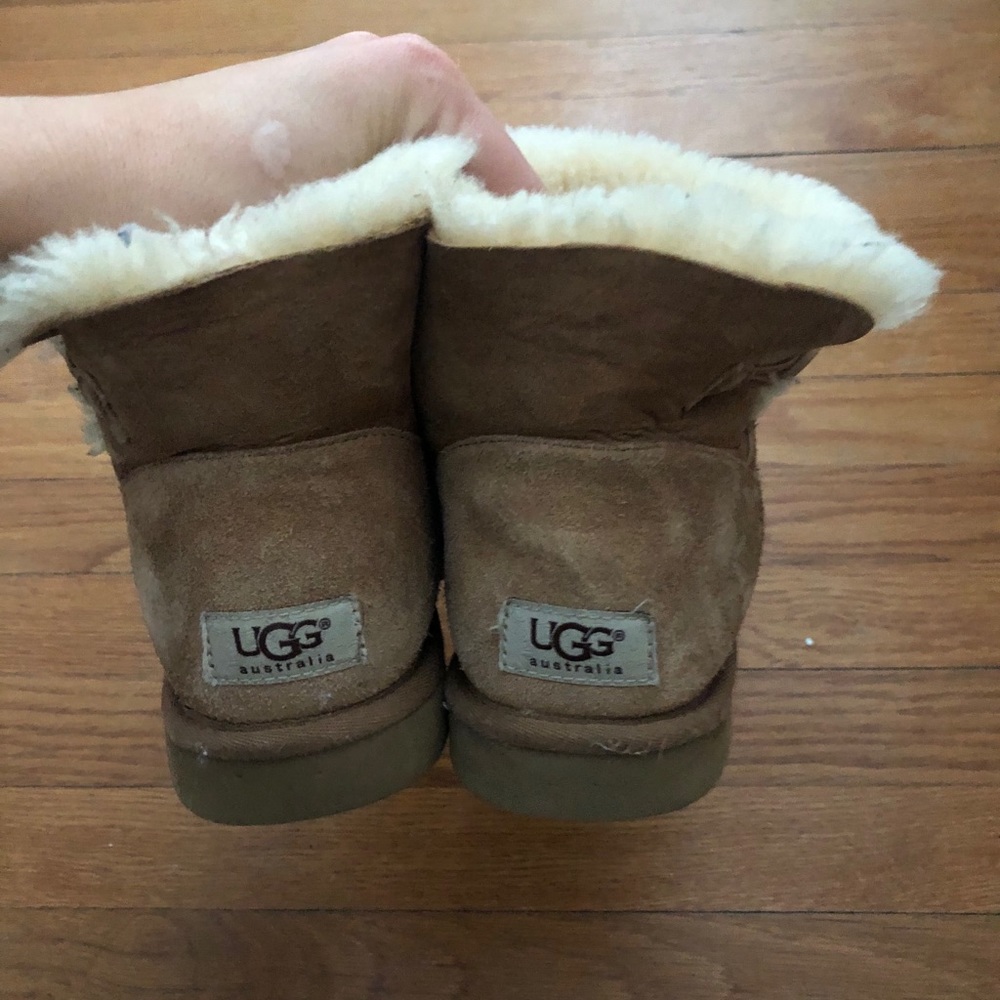 Ugg Minis - image 4